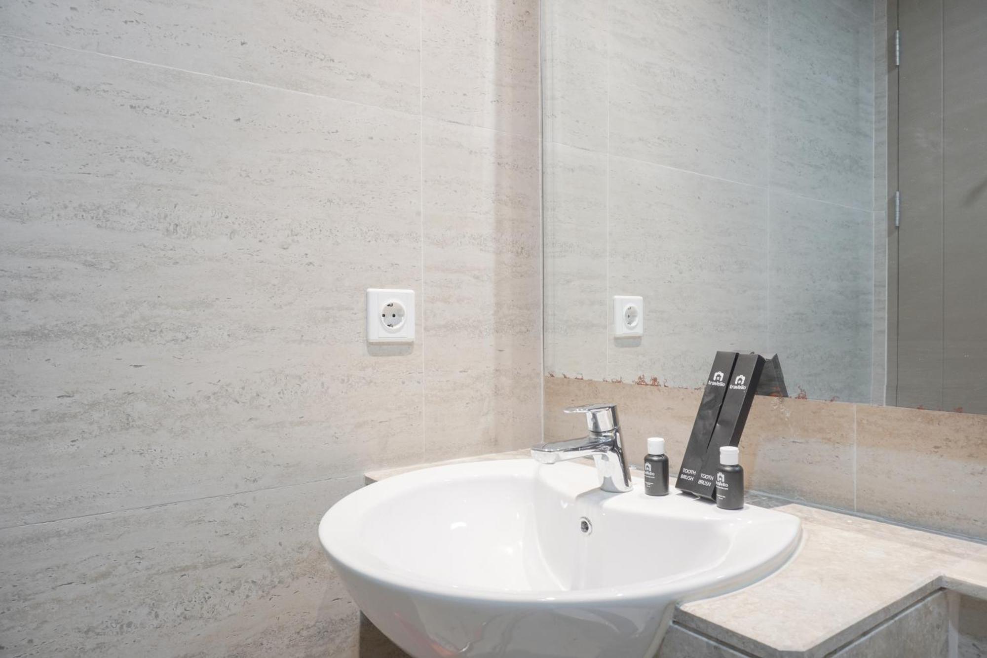 Apartment Exclusive At Gold Coast By Travelio *