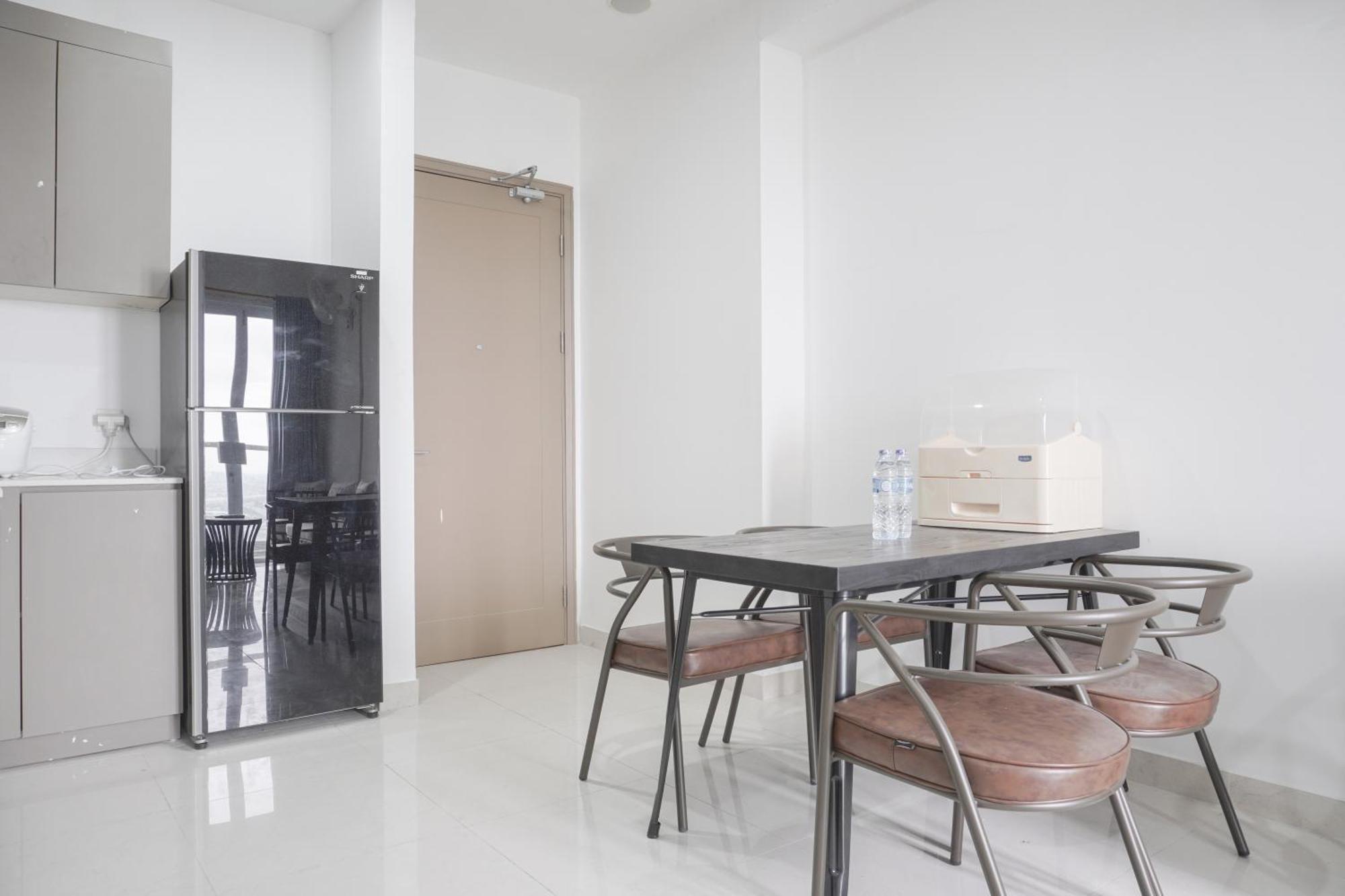 Exclusive At Gold Coast By Travelio Apartment Jakarta